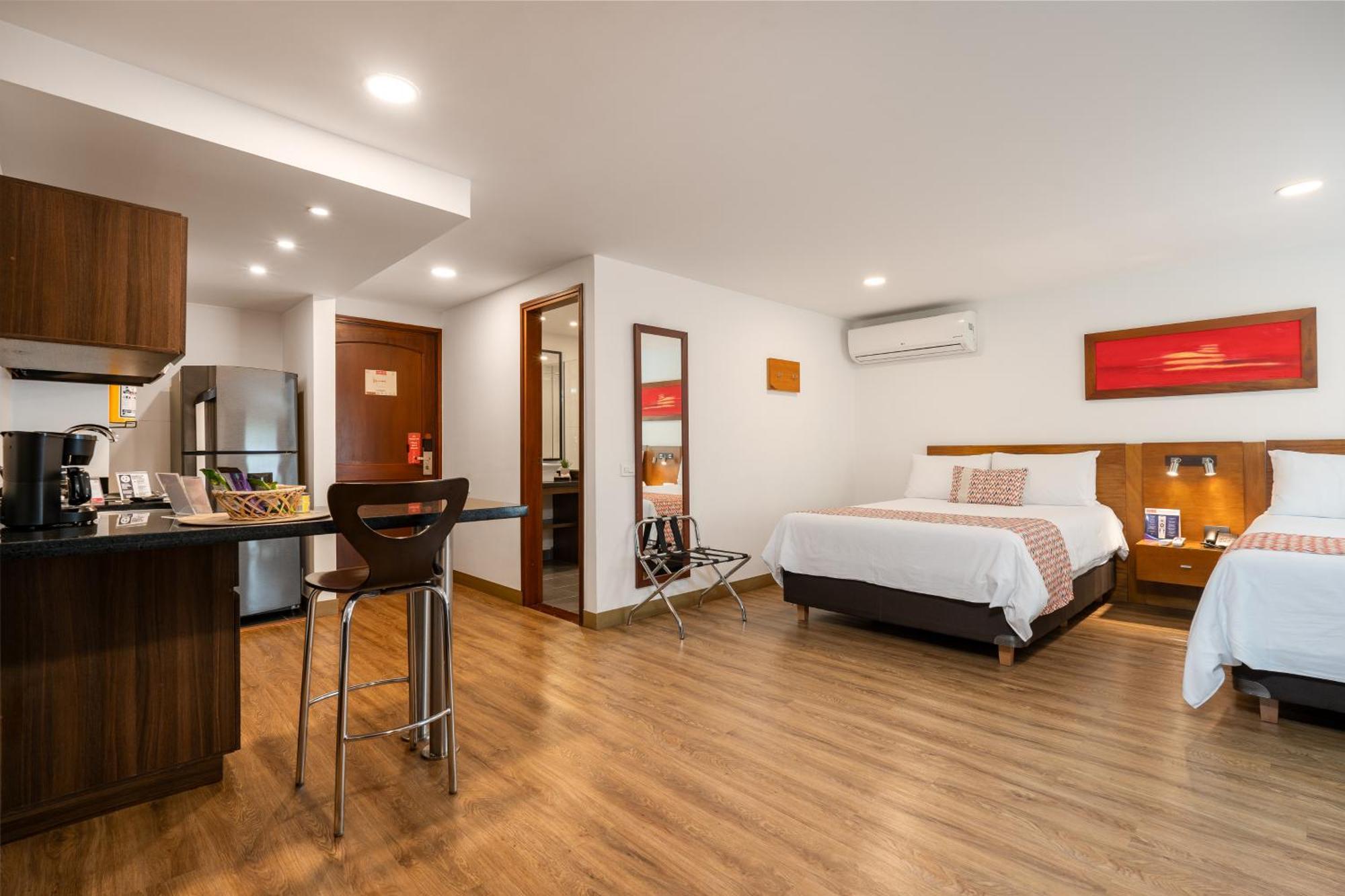 Leblon Suites Hotel Medellin Luaran gambar