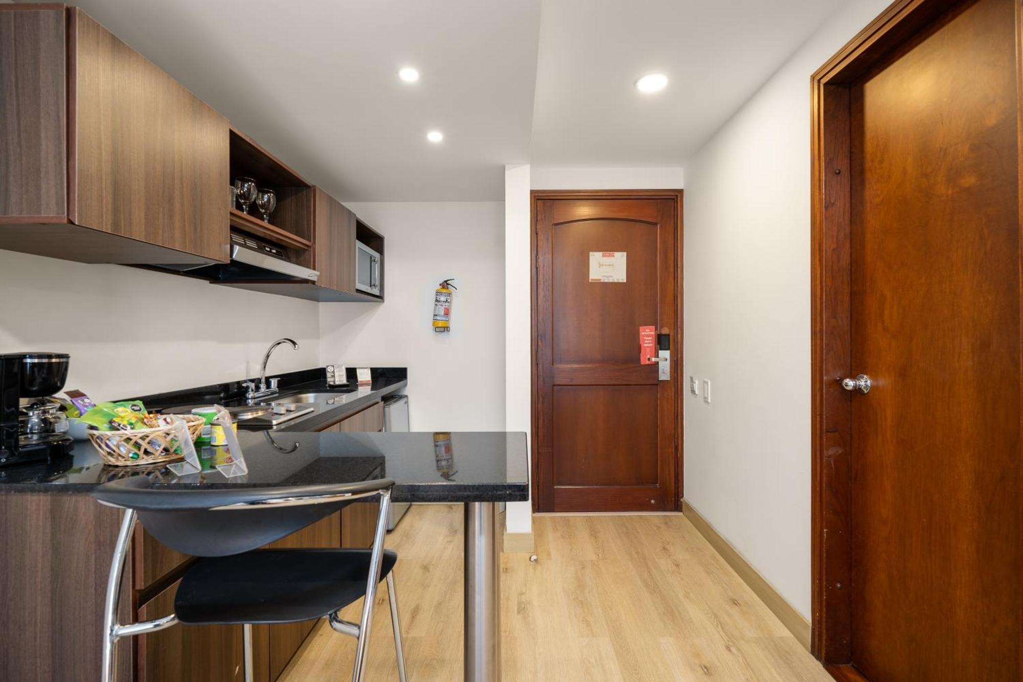 Leblon Suites Hotel Medellin Luaran gambar