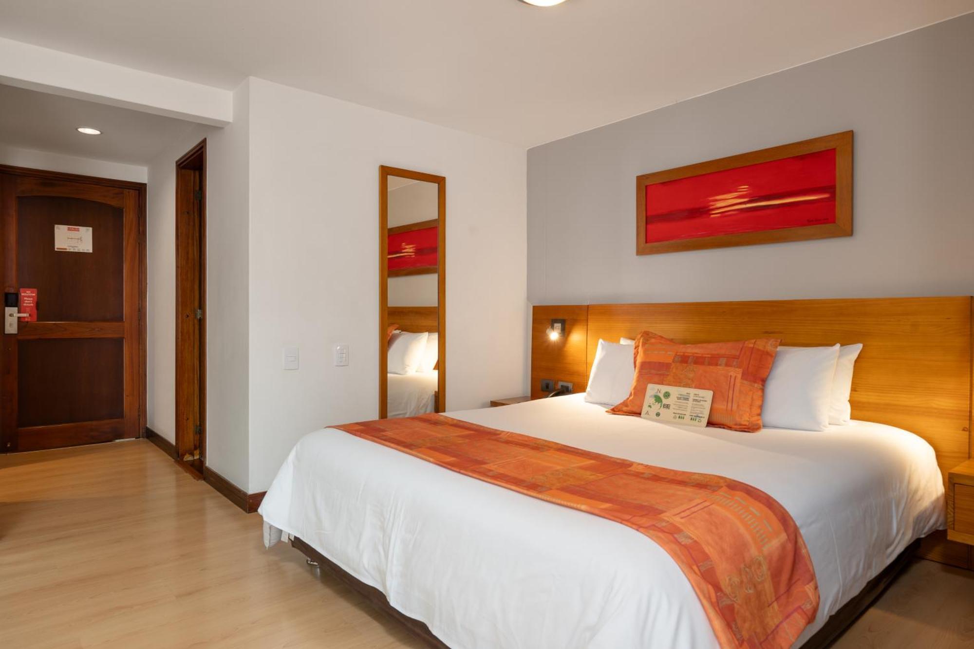 Leblon Suites Hotel Medellin Luaran gambar